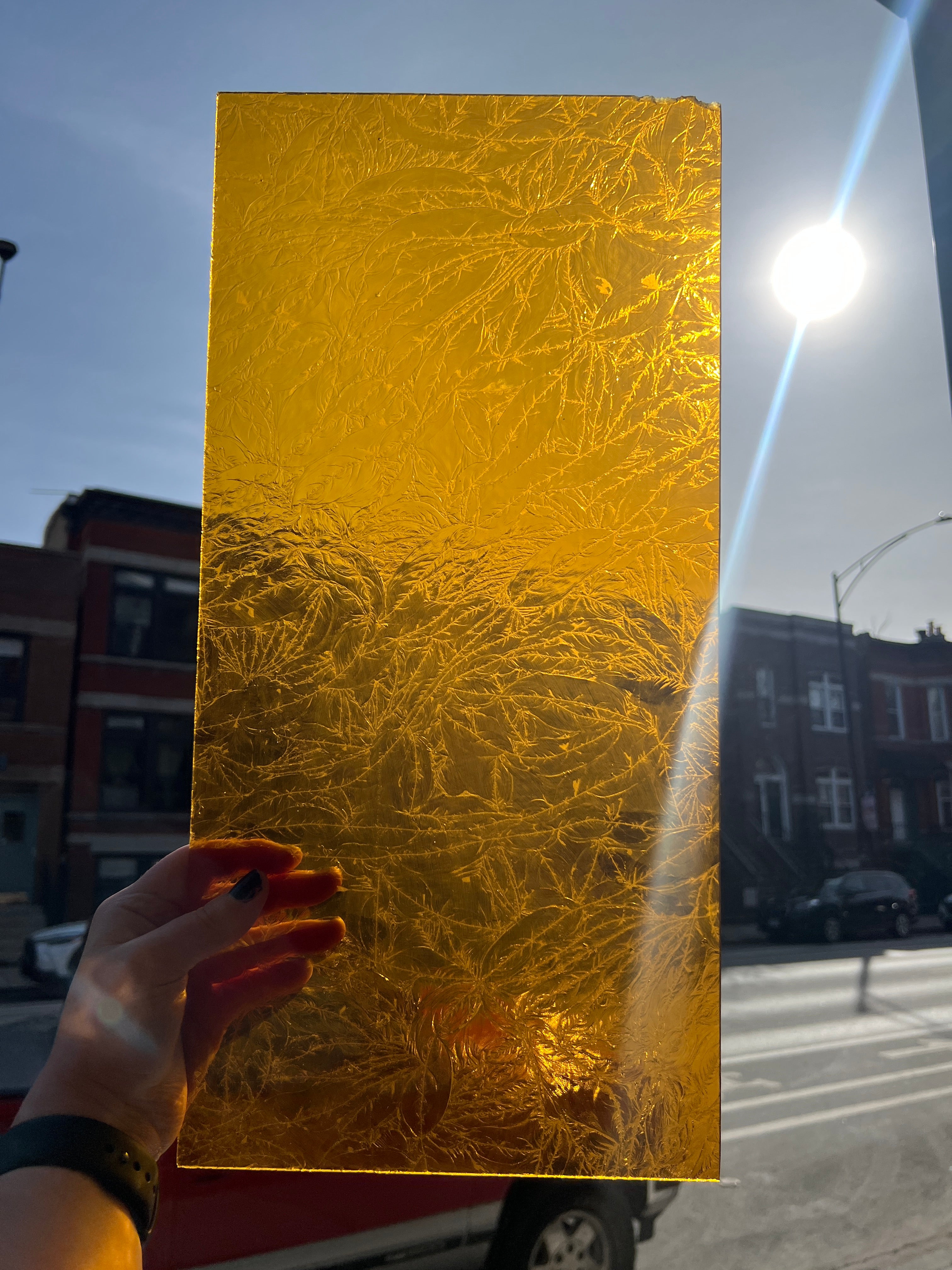 Wissmach Apricot Glue Chip