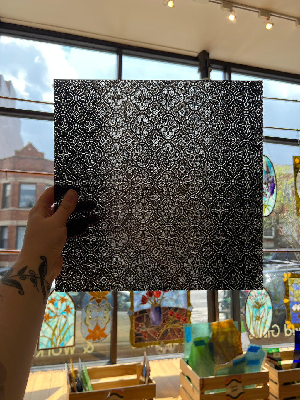 [#701] Van Gogh Glass Black Sparkle on Flora