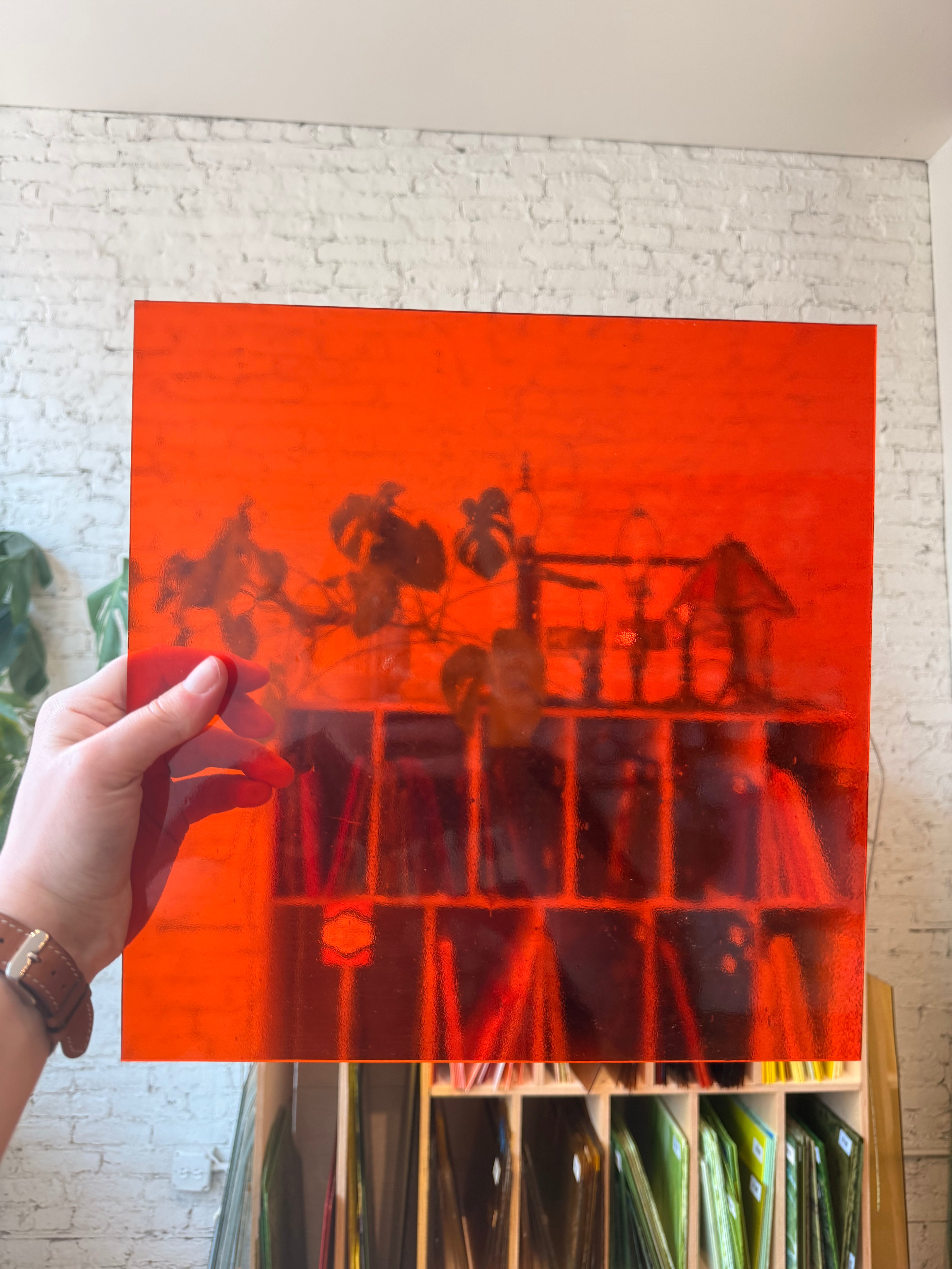 [#2119] Oceanside Rust Cathedral Fusible