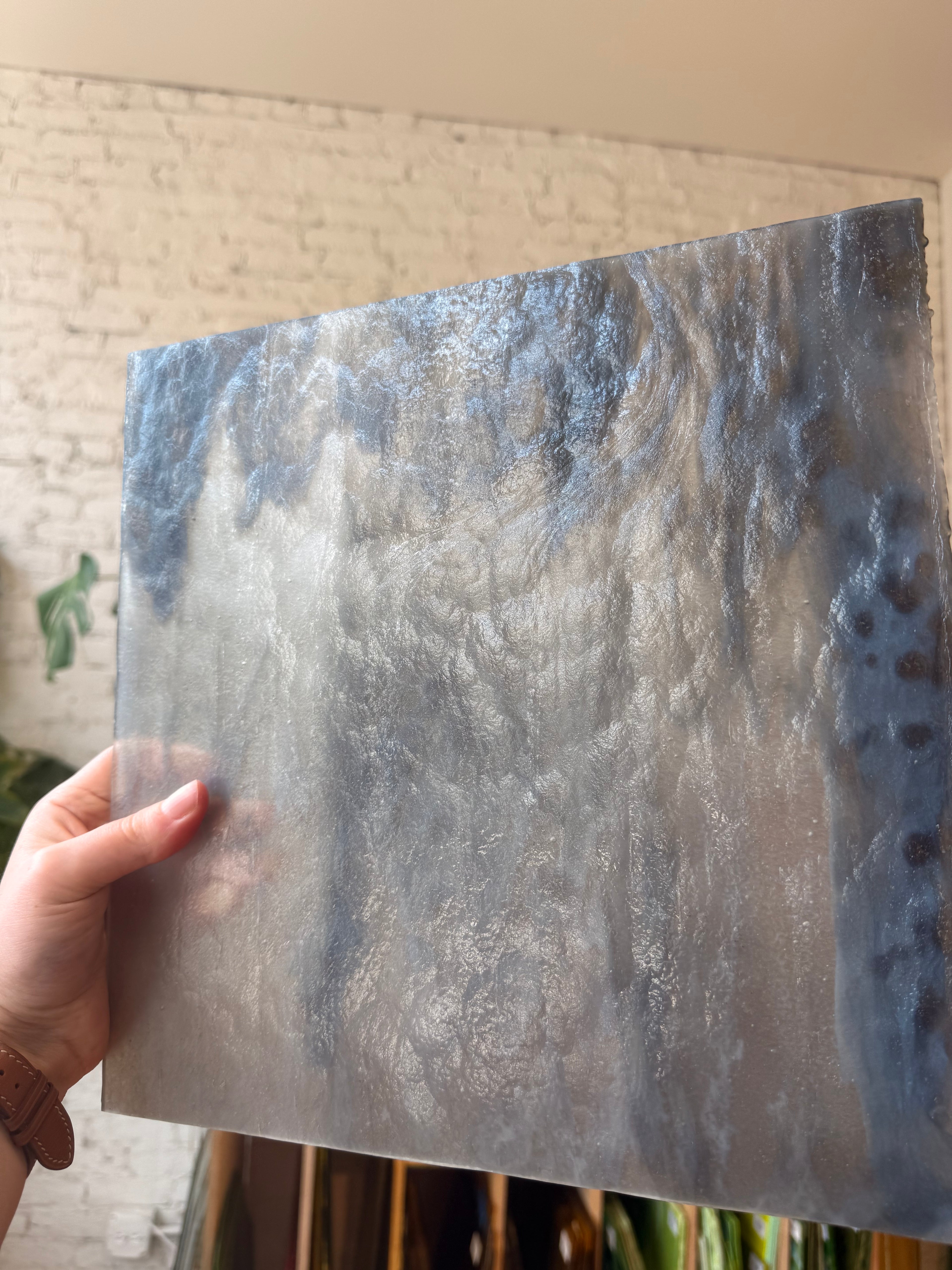 [#488] Youghiogheny White Stipple Steel Grey