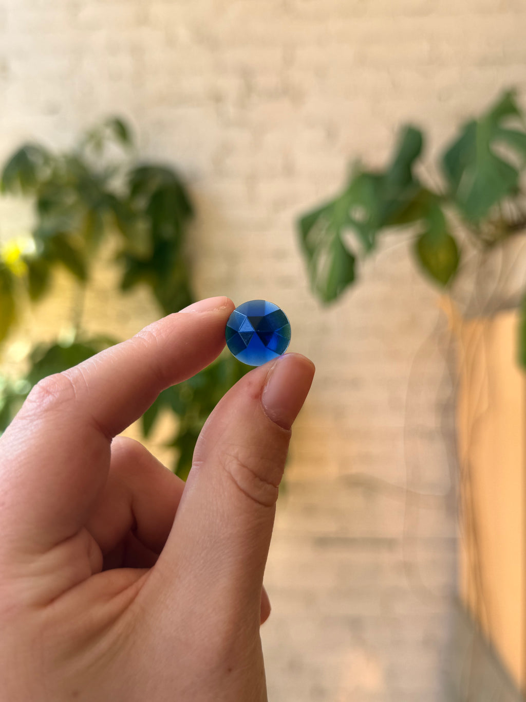 Round Faceted Jewel (15mm)