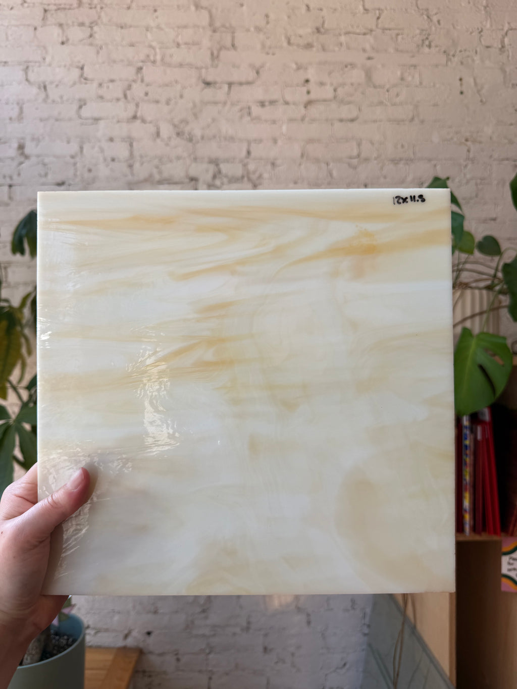 Spectrum White and Light Amber Streaky