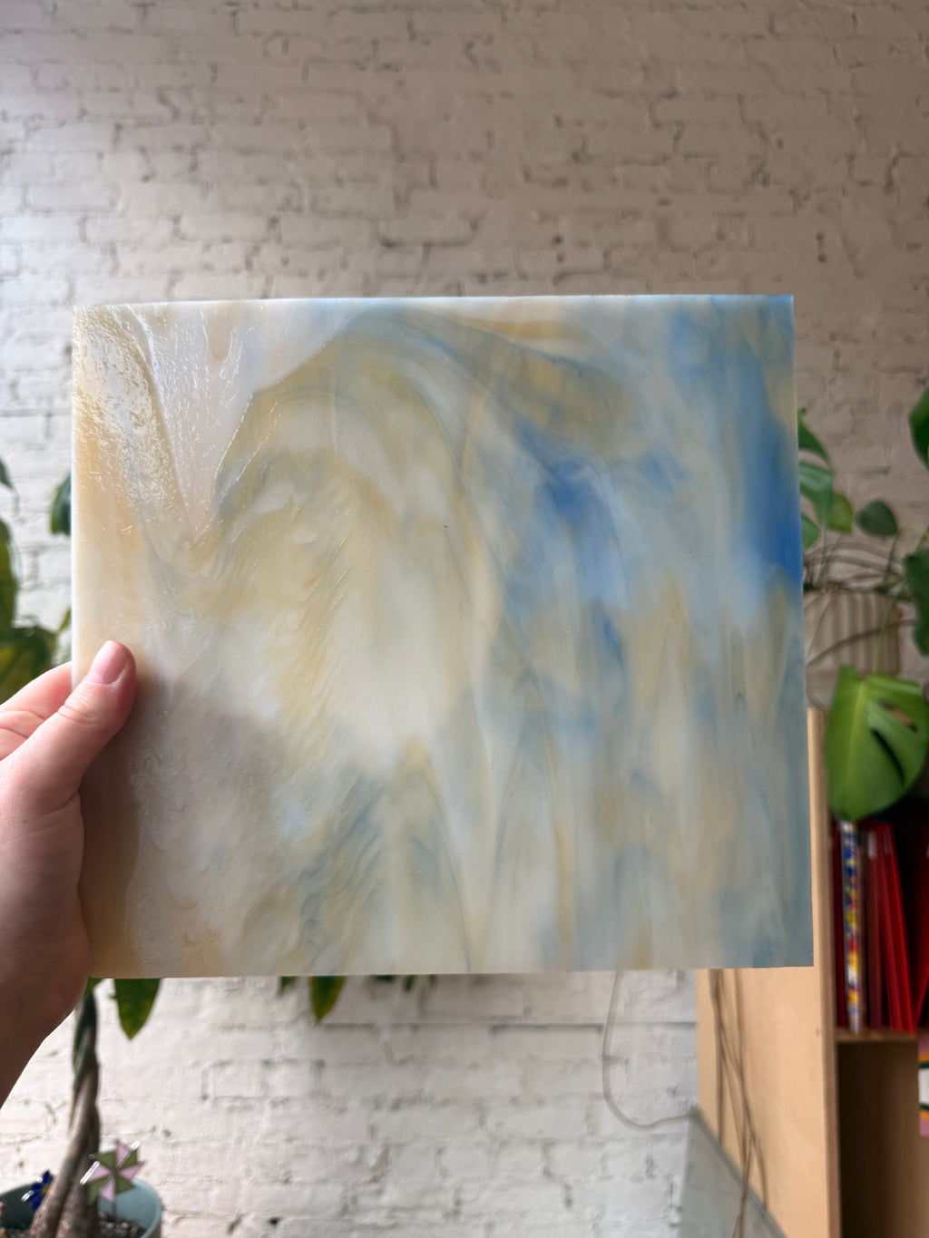 Vintage Kokomo Blue Light Amber White Wispy Opal
