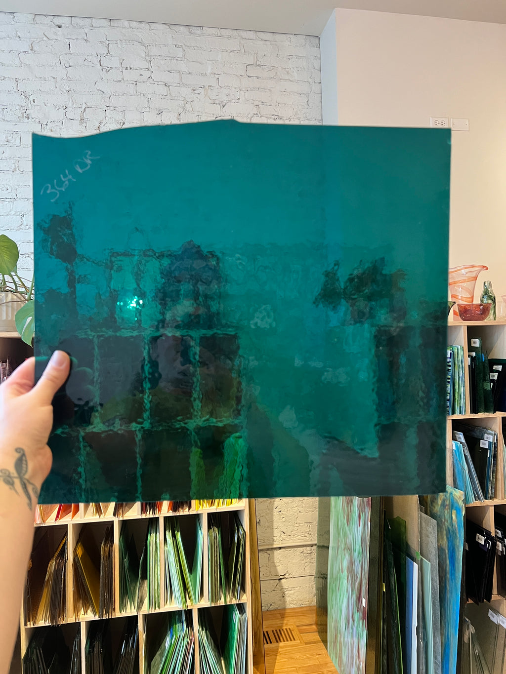 [#105] Wissmach Teal Blue Double Rolled