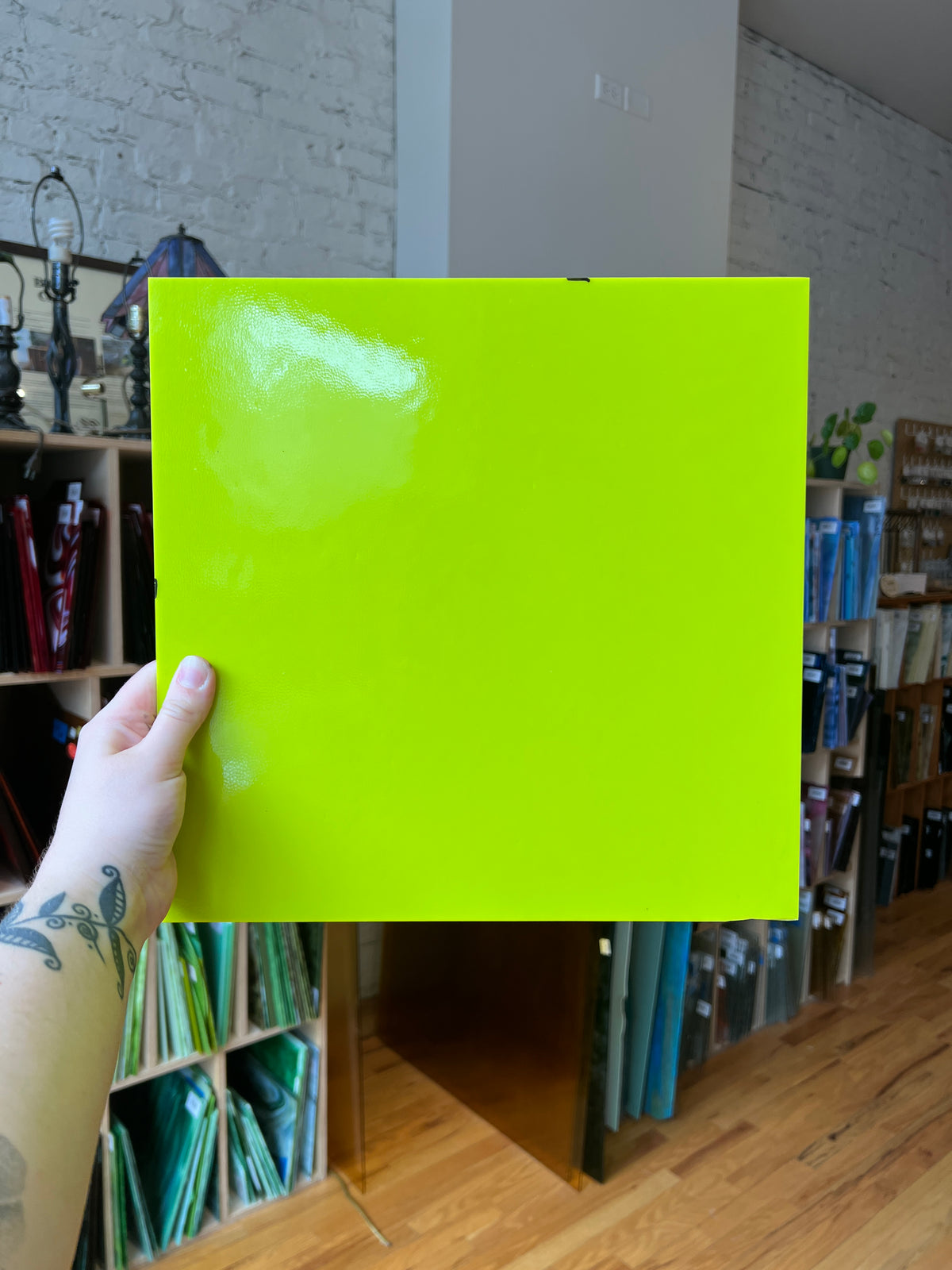 [#281] Oceanside Lemongrass Opal Fusible
