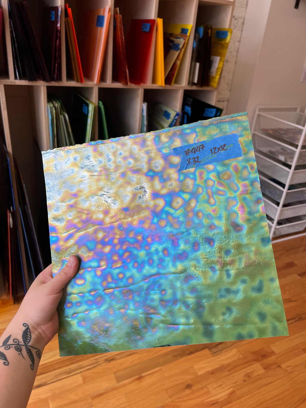 [#447] Youghiogheny White, Green Combo Irid