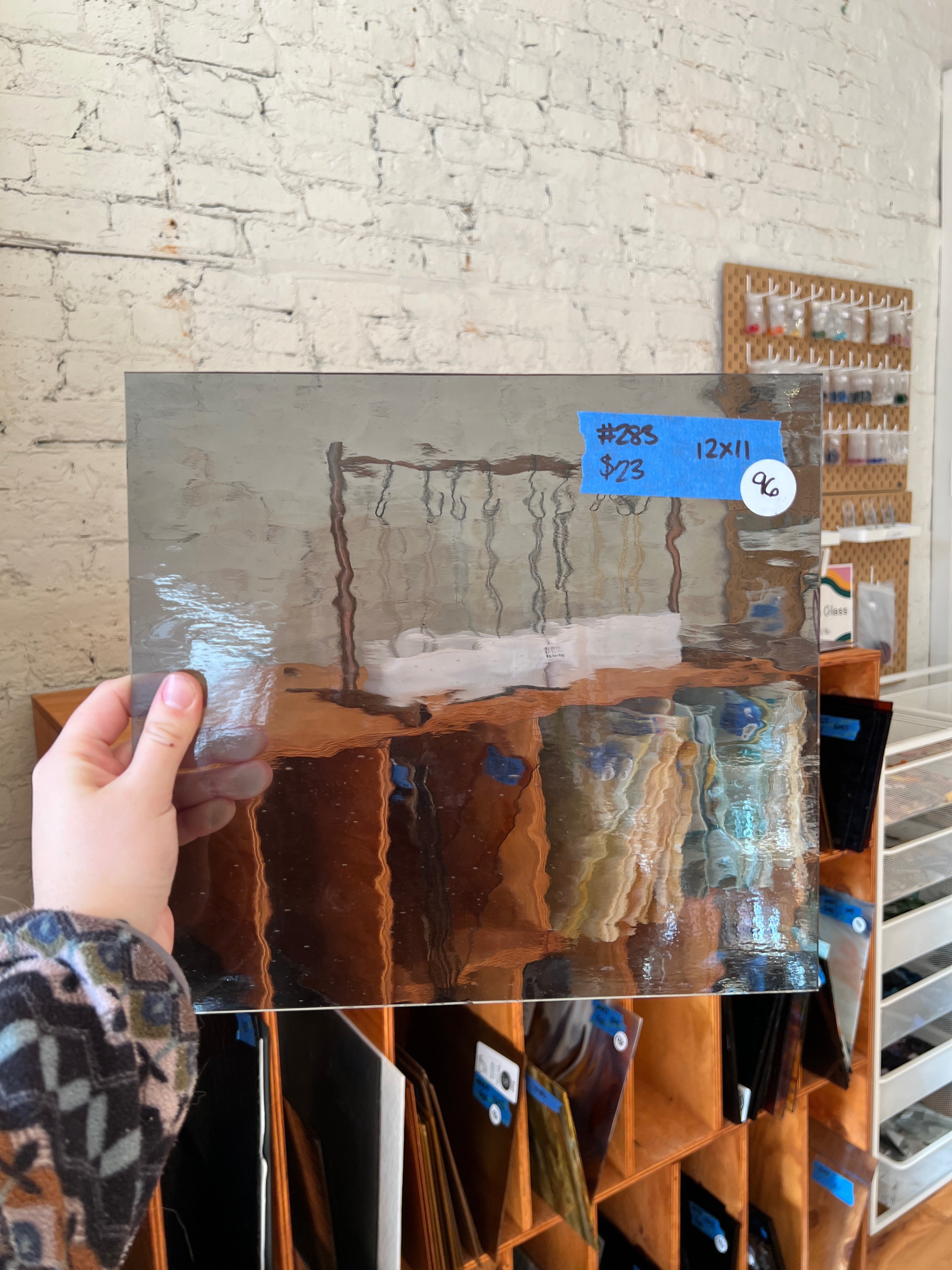 [#283] Oceanside Pale Gray Waterglass Fusible