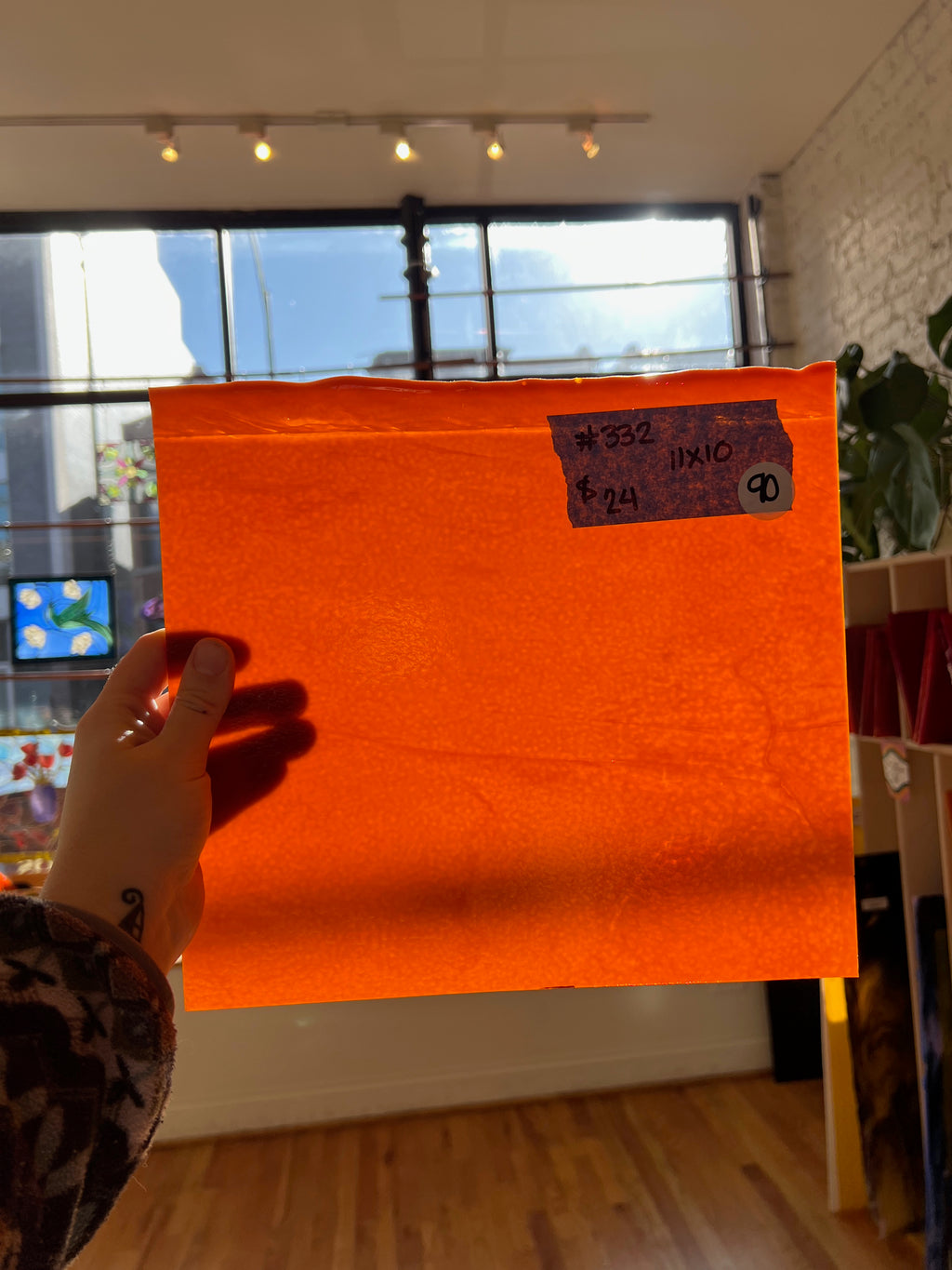 [#332] Bullseye Butterscotch Opal Double Rolled Fusible Striker