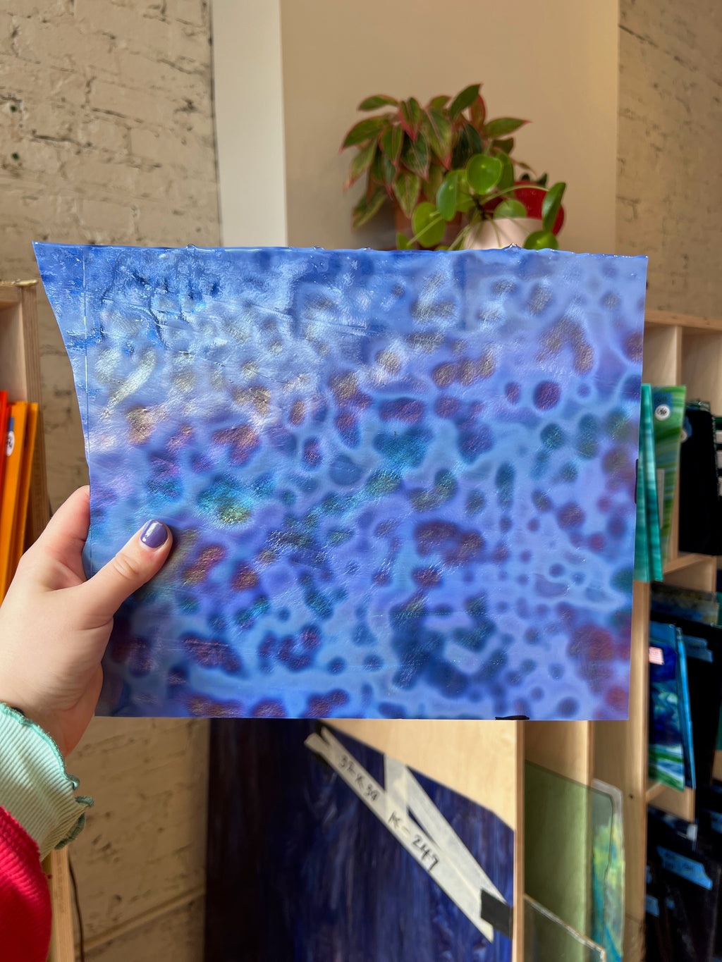 [#469] Oceana Irid Cobalt Blue Mottled